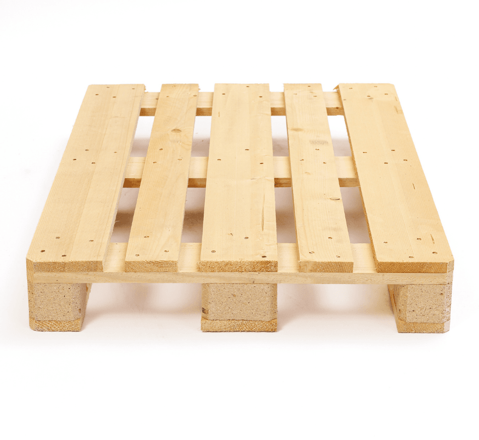 eur pallet with a slatted top and three block-style supports underneath