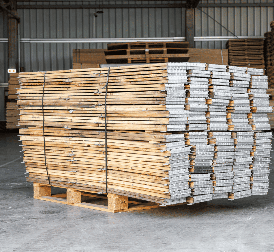 High-quality used pallet collars for industrial shipping.